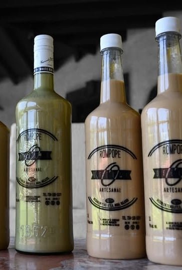 Rompope Ofelia · botellas de rompope artesanal